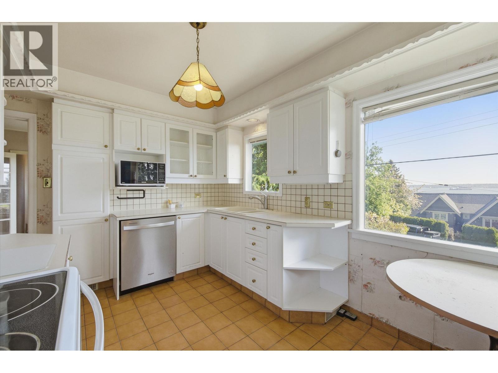 2657 Haywood Avenue, West Vancouver, British Columbia  V7V 1Y7 - Photo 10 - R3117726