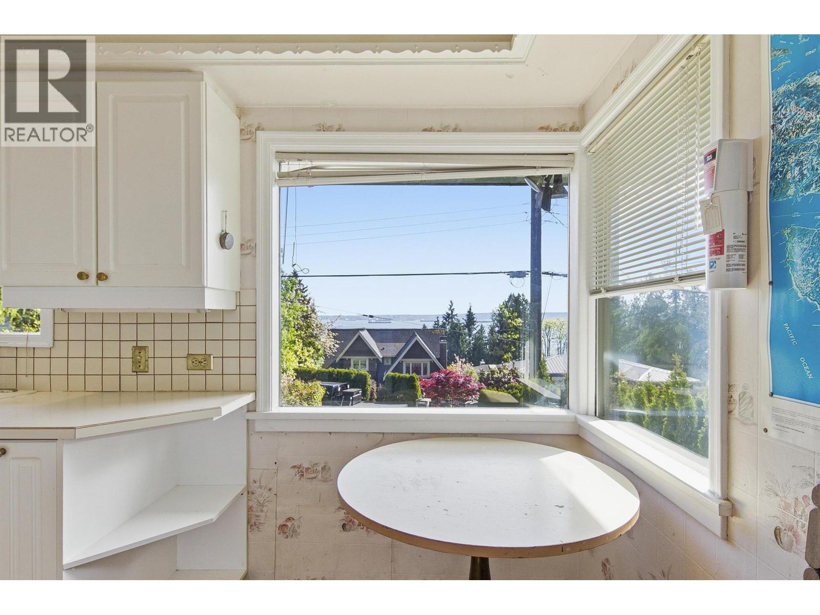 2657 Haywood Avenue, West Vancouver, British Columbia  V7V 1Y7 - Photo 11 - R3117726