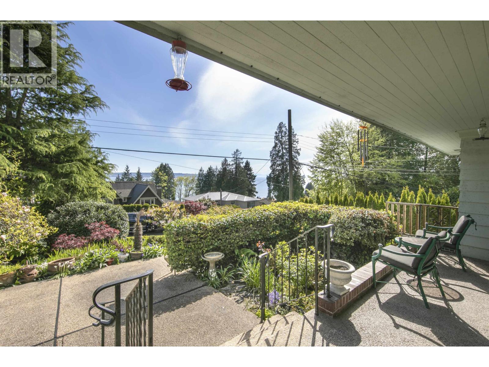 2657 Haywood Avenue, West Vancouver, British Columbia  V7V 1Y7 - Photo 30 - R3117726