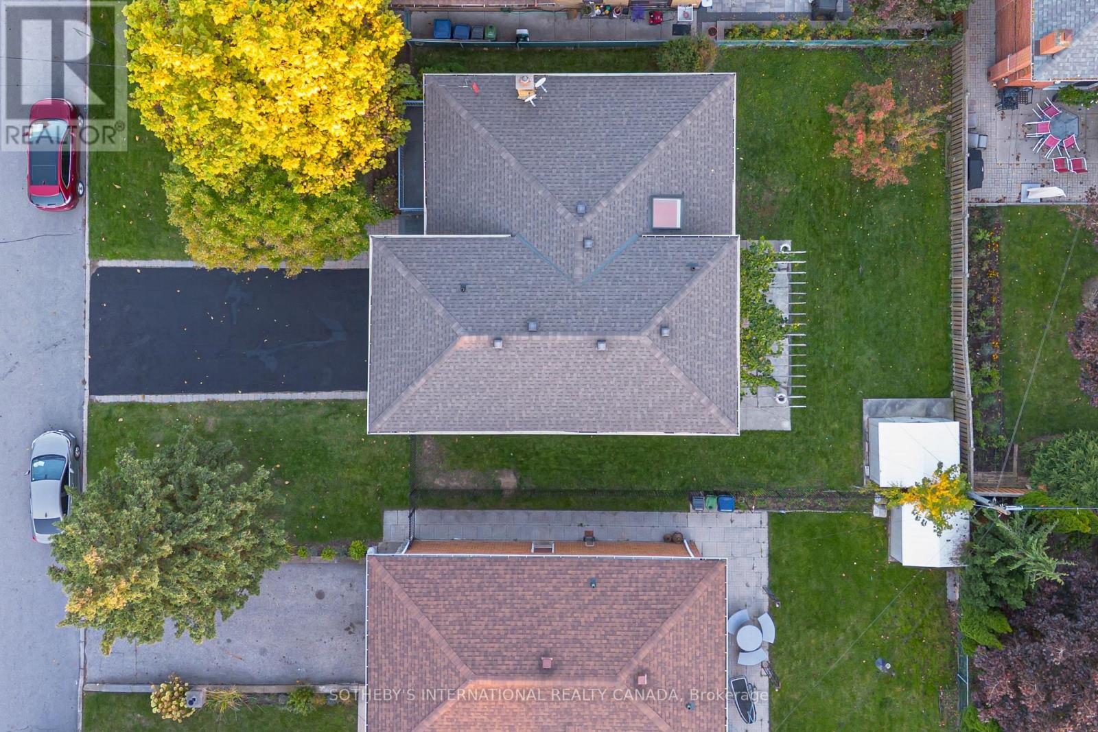 34 EUPHRASIA DRIVE, Toronto, Ontario