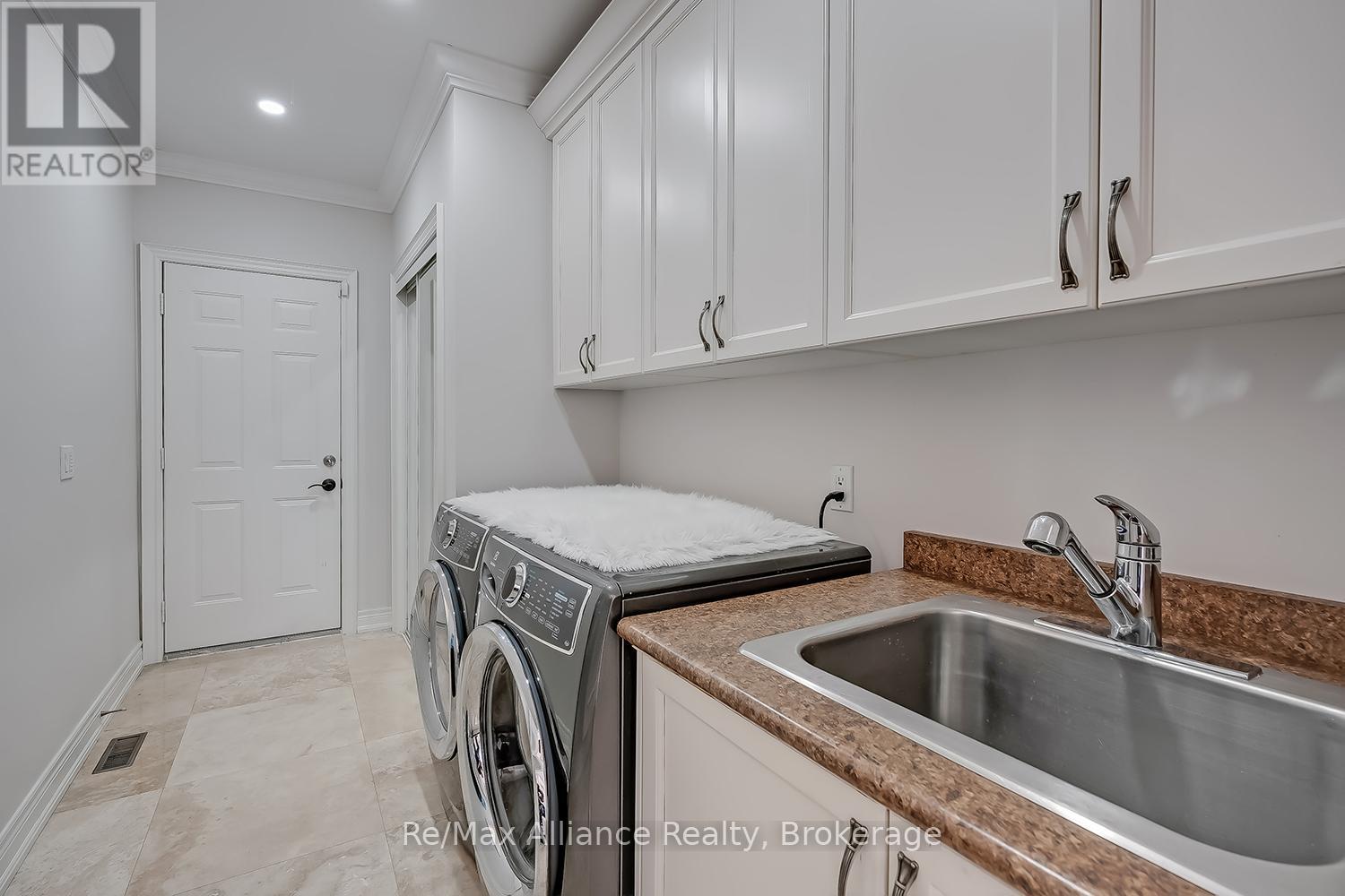 2381 Gamble Road, Oakville, Ontario  L6H 7V6 - Photo 19 - W12742892