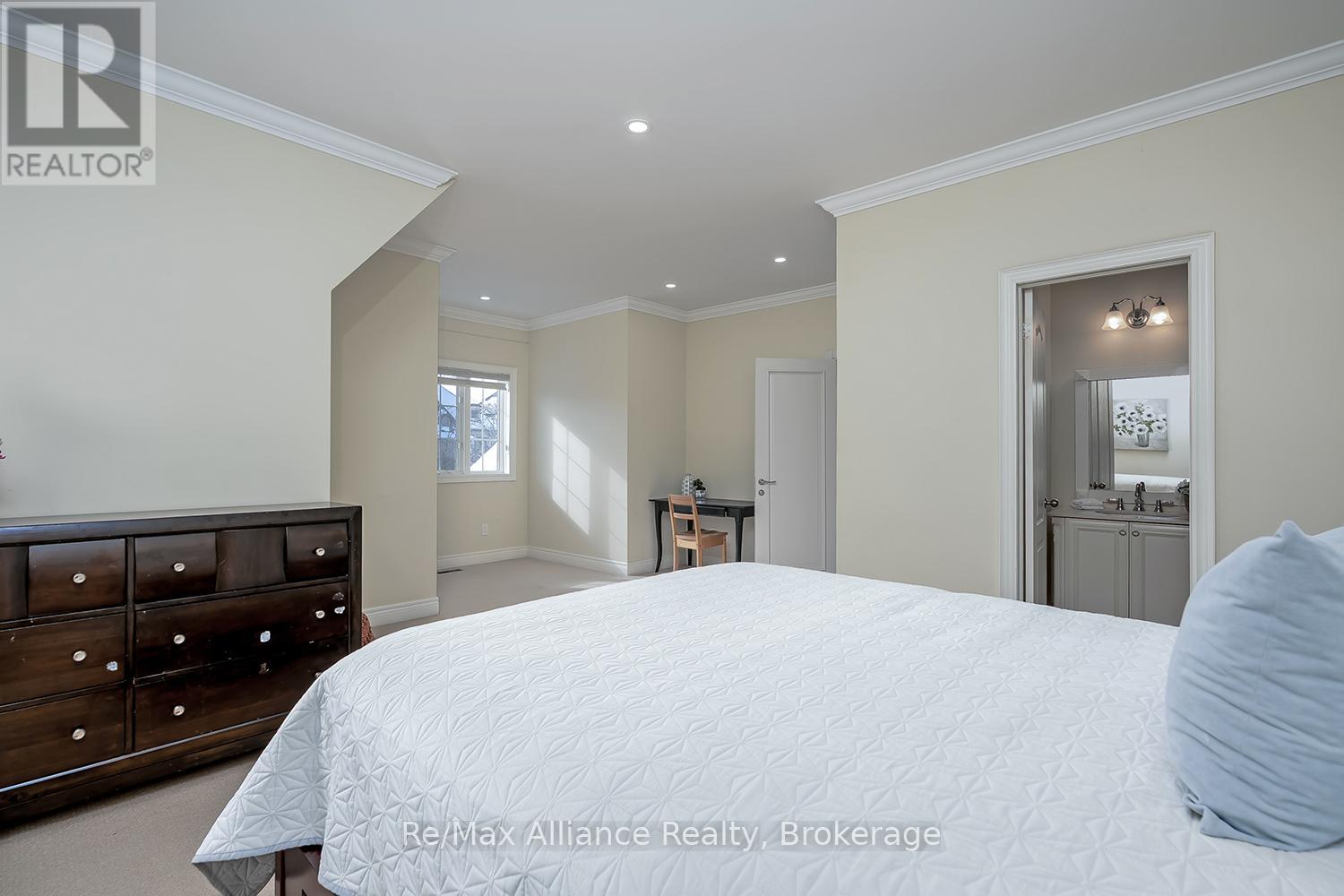 2381 Gamble Road, Oakville, Ontario  L6H 7V6 - Photo 33 - W12742892
