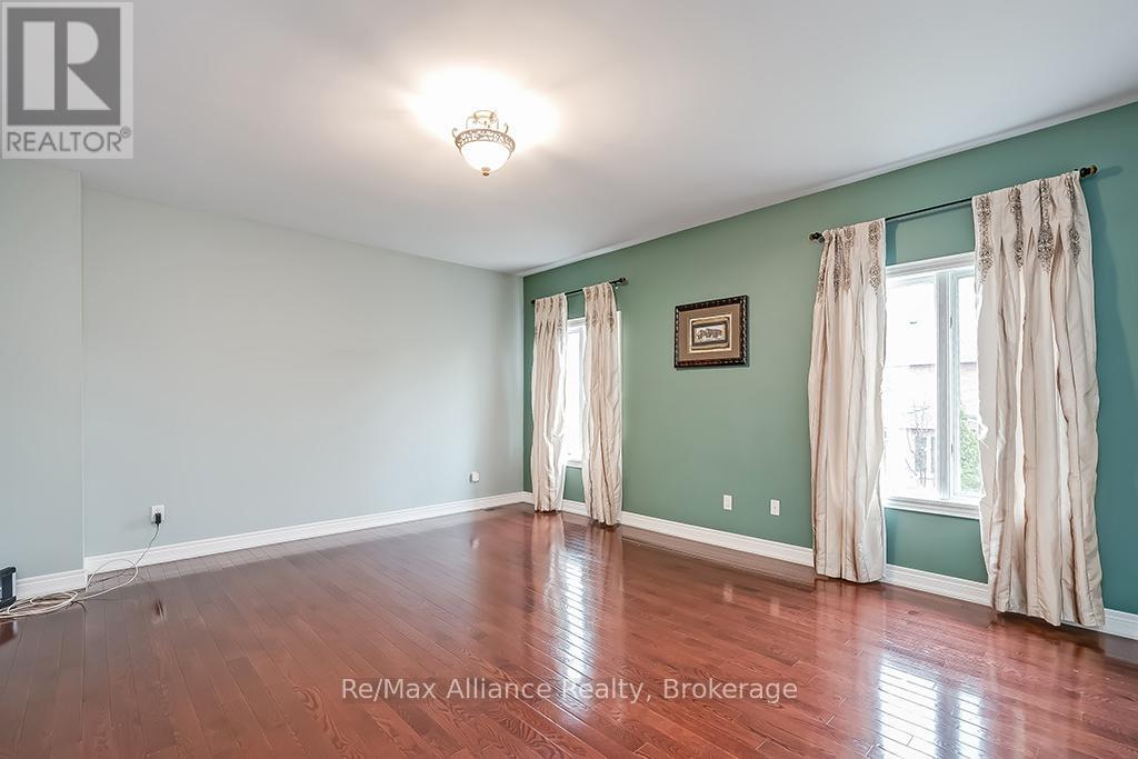 1527 Arrowhead Road, Oakville, Ontario  L6H 7V6 - Photo 16 - W12765956