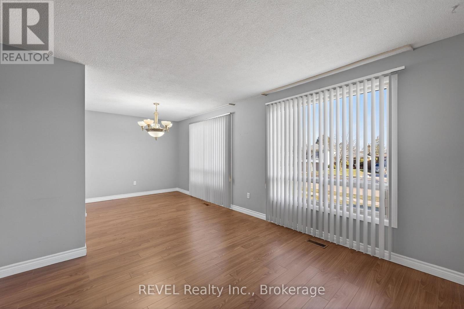 19 Lynwood Drive, Hamilton, Ontario  L8E 3E7 - Photo 15 - X13043020