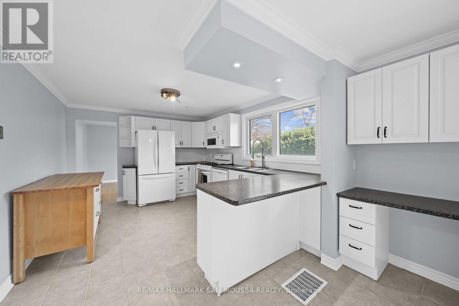 2750 Consul Avenue, Ottawa, Ontario  K2H 7H7 - Photo 16 - X13062192