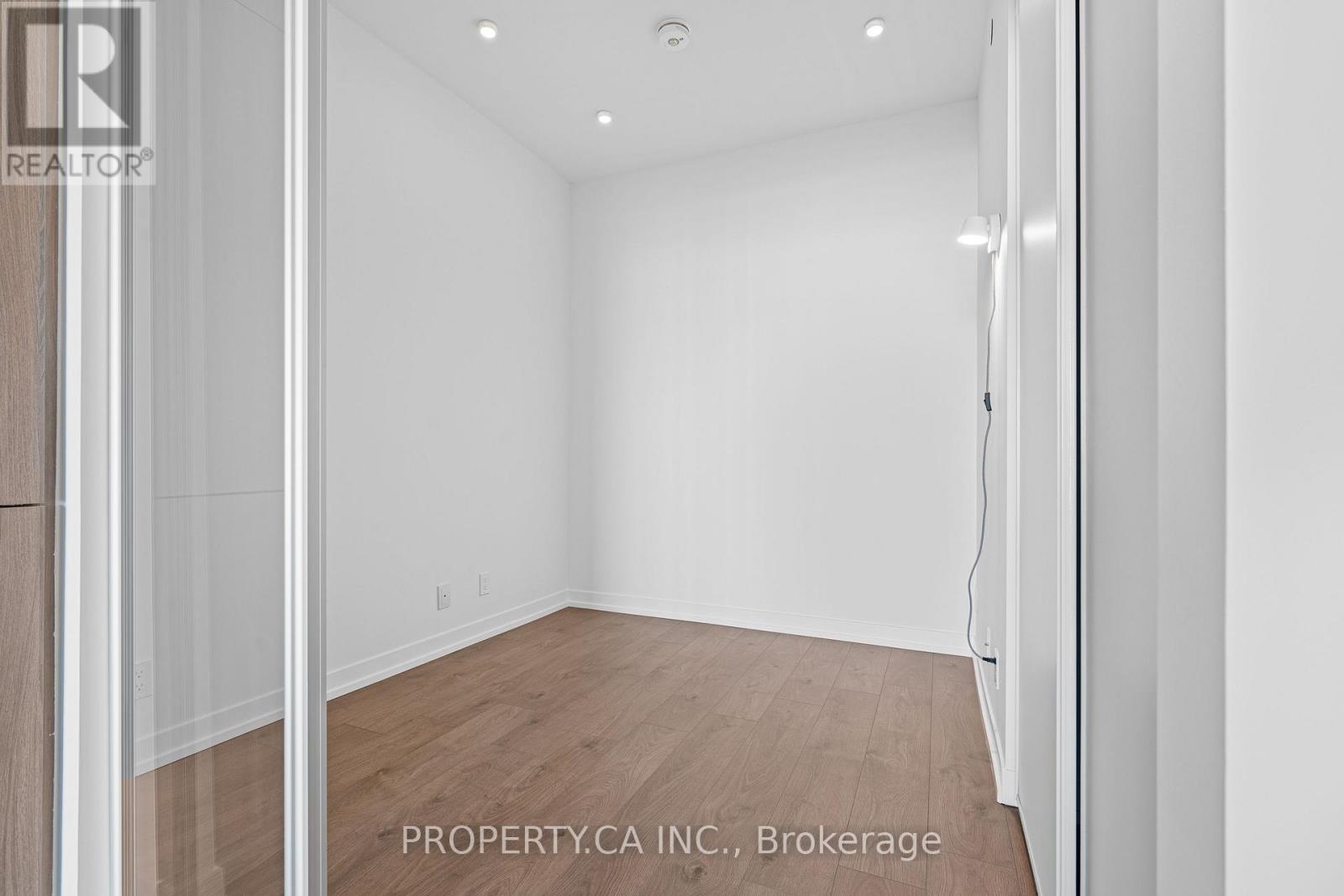 4915 - 950 Portage Parkway, Vaughan, Ontario  L4K 0J7 - Photo 10 - N13062254
