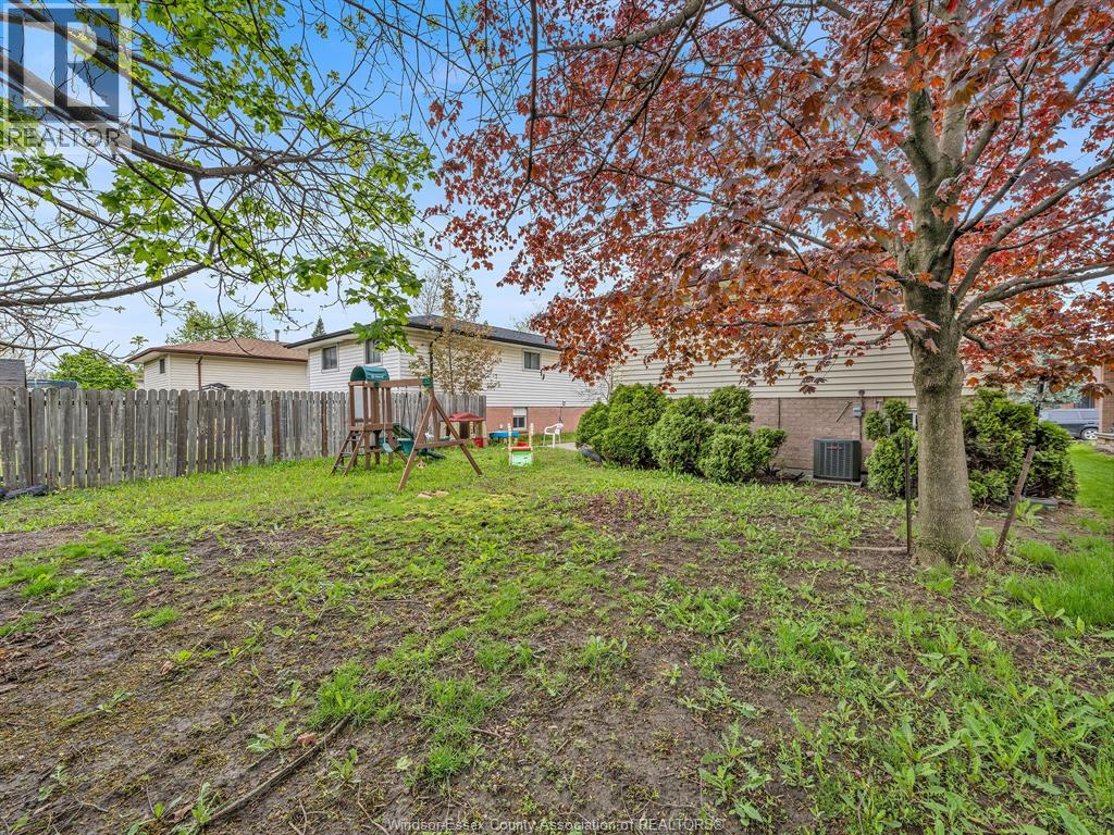 1493 Azalia Crescent, Windsor, Ontario  N8W 5C5 - Photo 13 - 26009624