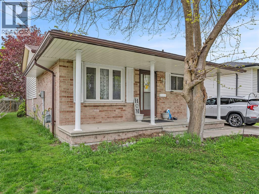 1493 Azalia Crescent, Windsor, Ontario  N8W 5C5 - Photo 4 - 26009624