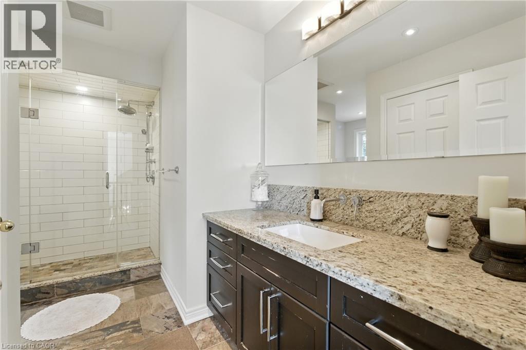 2139 Bushtrail Court, Burlington, Ontario  L7M 4B2 - Photo 17 - 40771233