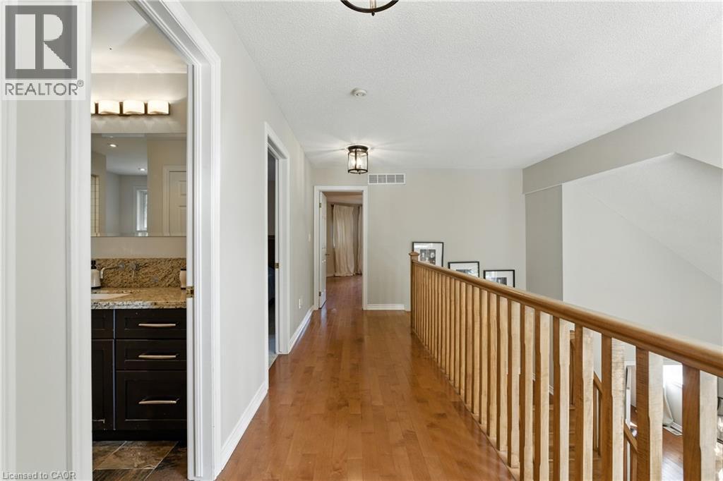 2139 Bushtrail Court, Burlington, Ontario  L7M 4B2 - Photo 16 - 40771233