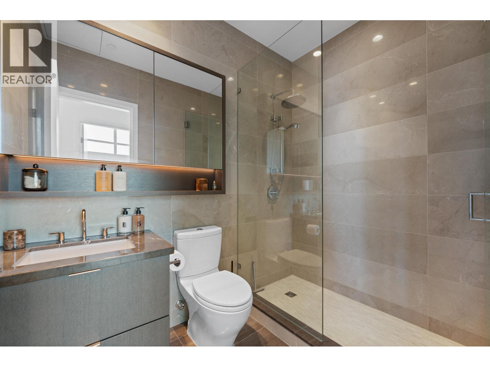 2403 125 E 14th Street, North Vancouver, British Columbia  V7L 0E6 - Photo 30 - R3116503