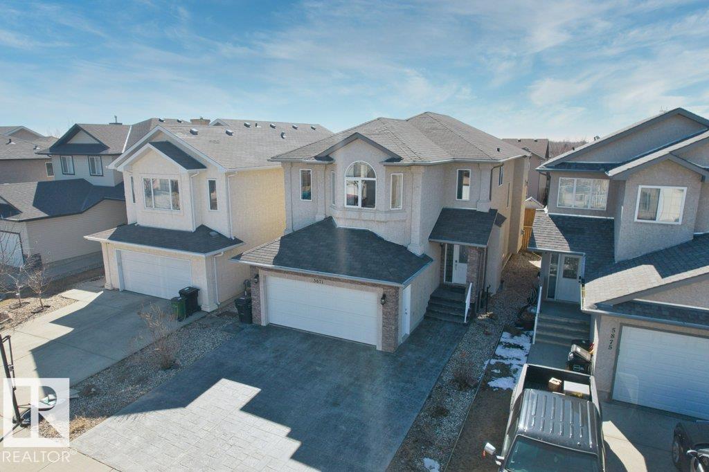 5871 166 AV NW, edmonton, Alberta