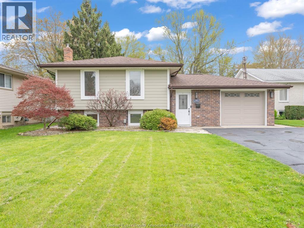 MLS# 26009650: 165 Harold Cull DRIVE, Kingsville, Canada