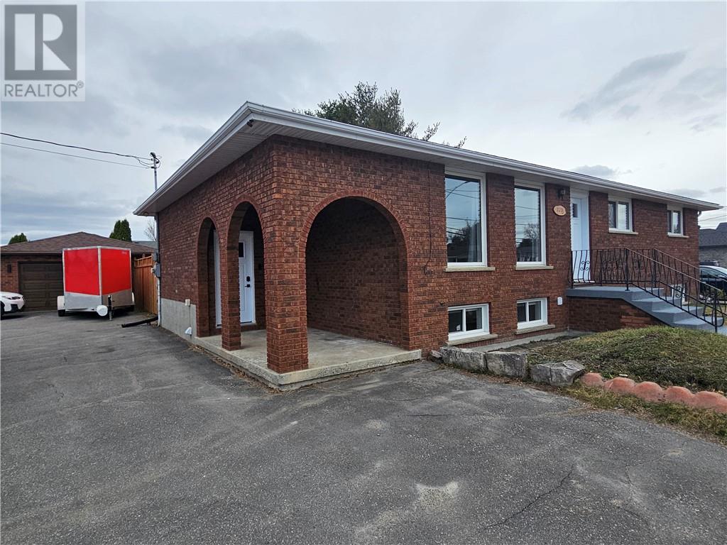 123 Cote, Sudbury, Ontario  P3P 1M1 - Photo 3 - 2127402
