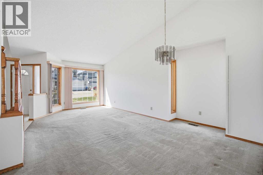 16 Macewan Ridge View Nw, Calgary, Alberta  T3K 3W2 - Photo 6 - A2305680