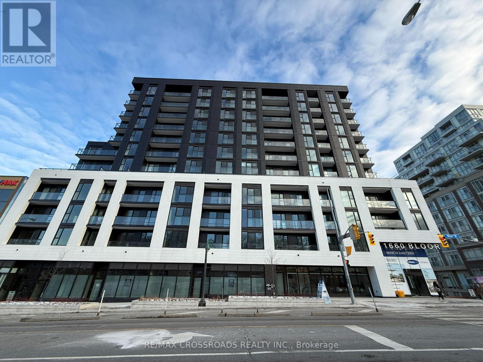 914 - 1660 BLOOR STREET W, Toronto, Ontario