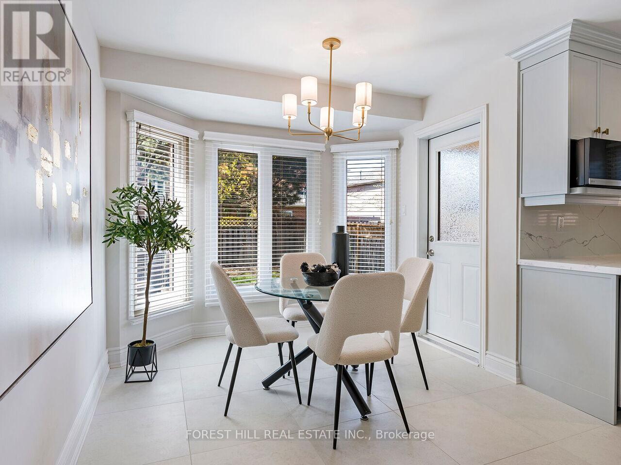 4076 Colonial Drive, Mississauga, Ontario  L5L 4K1 - Photo 16 - W13062202