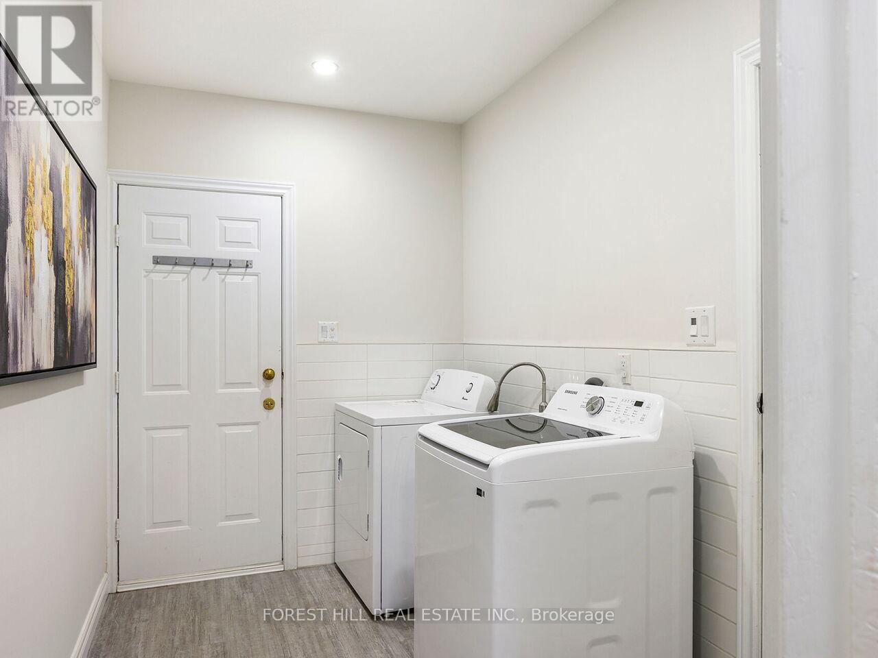 4076 Colonial Drive, Mississauga, Ontario  L5L 4K1 - Photo 21 - W13062202