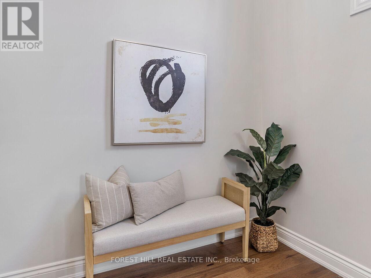 4076 Colonial Drive, Mississauga, Ontario  L5L 4K1 - Photo 7 - W13062202