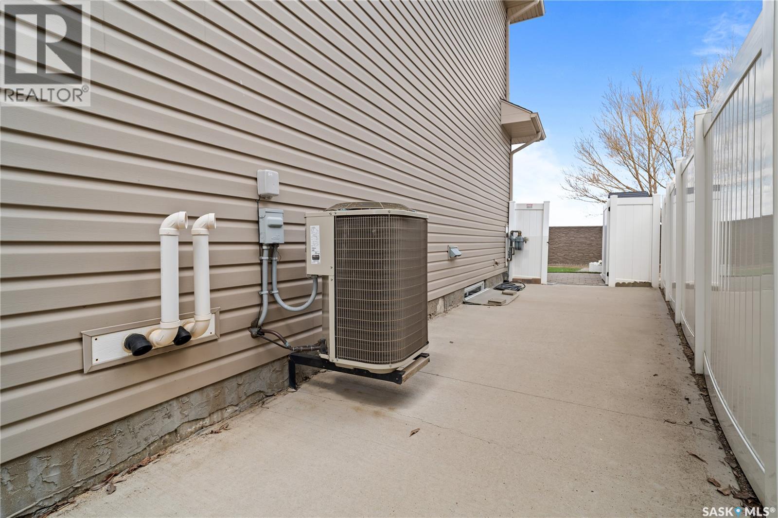 8814 Herman Crescent, Regina, Saskatchewan  S4Y 0B7 - Photo 43 - SK034373