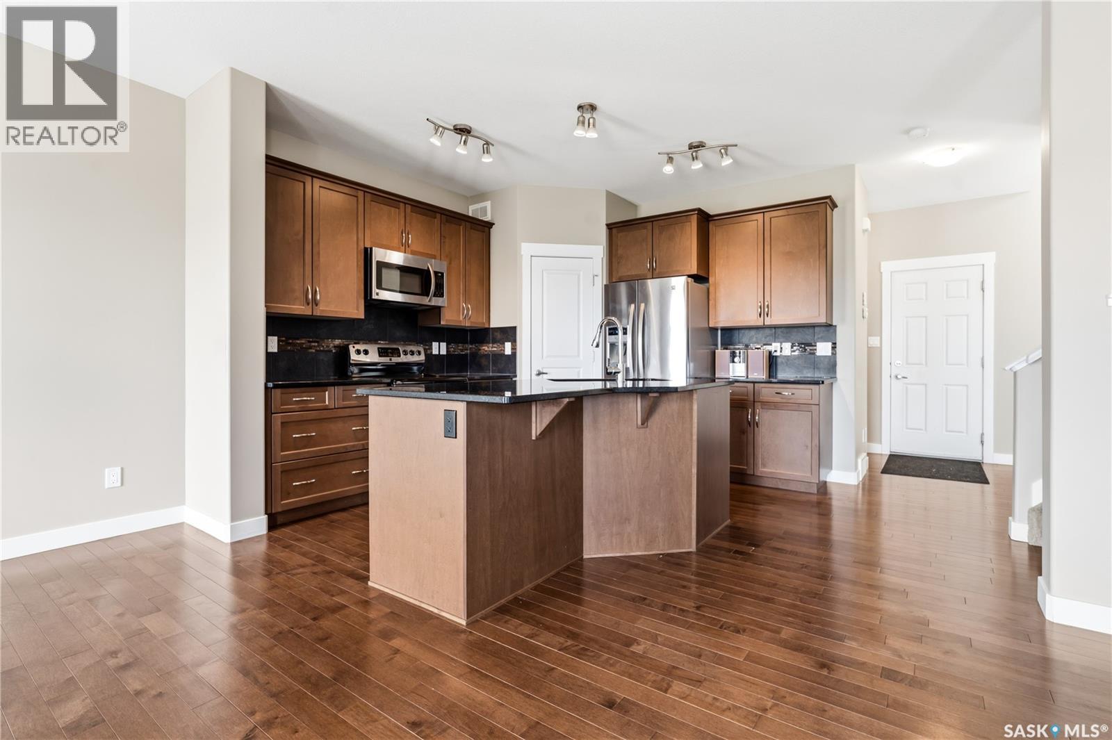 8814 Herman Crescent, Regina, Saskatchewan  S4Y 0B7 - Photo 5 - SK034373