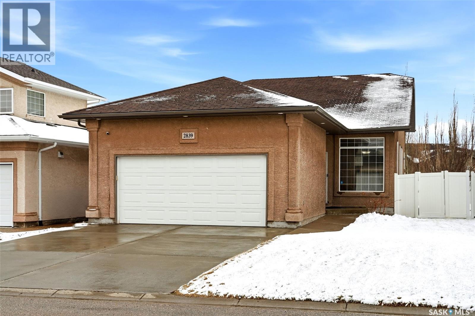 2839 Sunninghill Crescent, Regina, Saskatchewan  S4V 0N7 - Photo 2 - SK034358