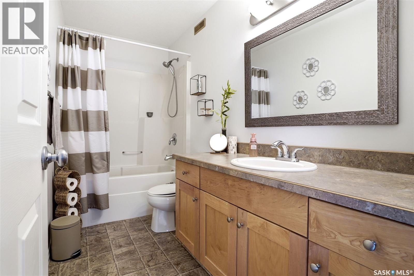 2839 Sunninghill Crescent, Regina, Saskatchewan  S4V 0N7 - Photo 24 - SK034358