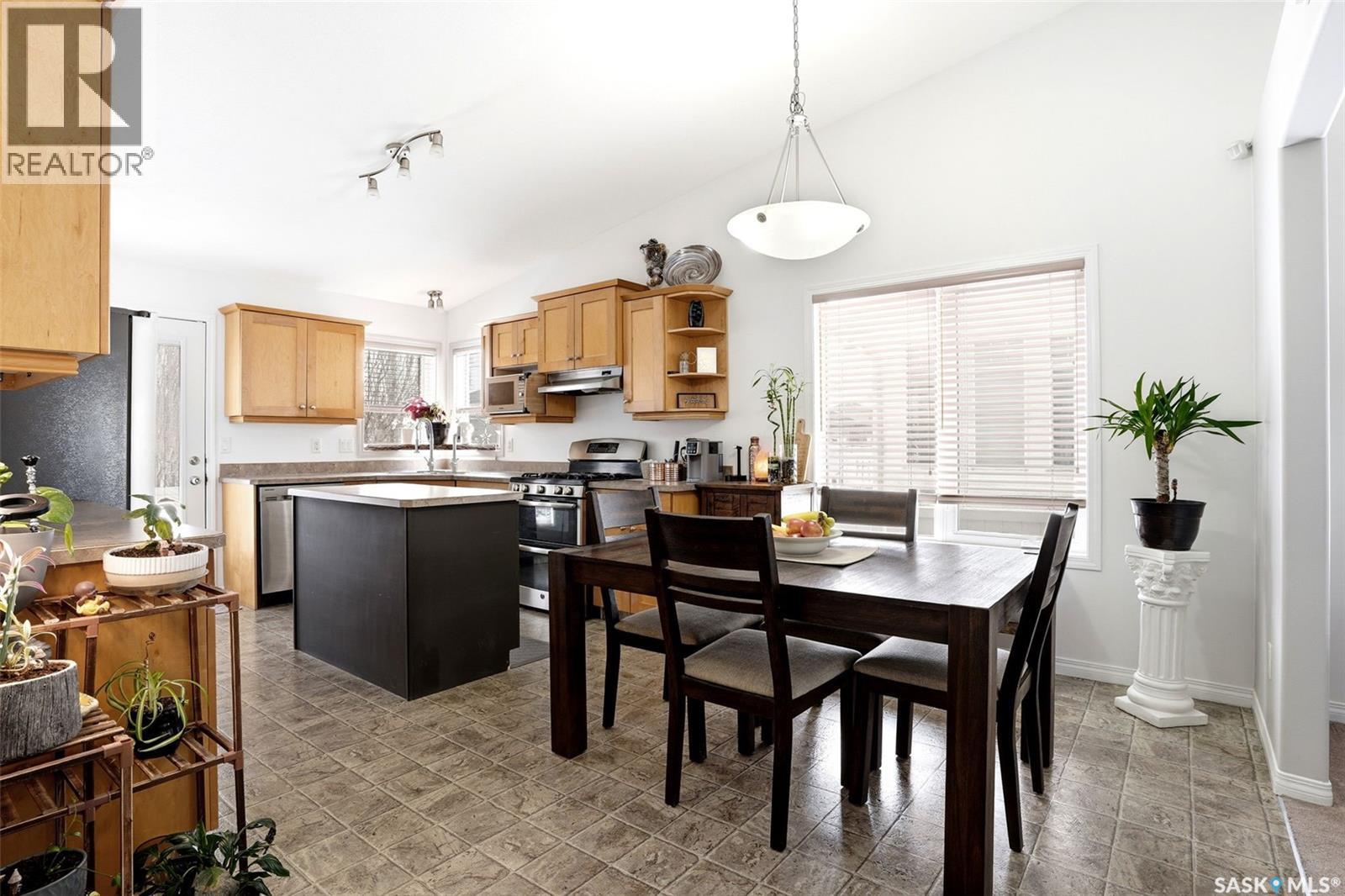 2839 Sunninghill Crescent, Regina, Saskatchewan  S4V 0N7 - Photo 8 - SK034358