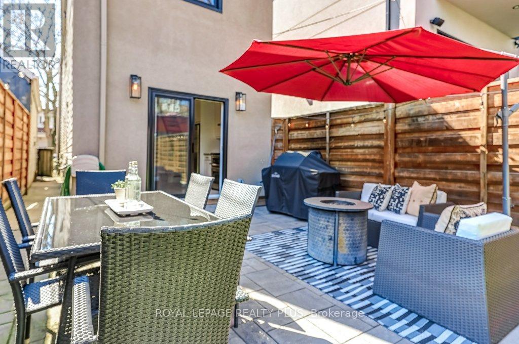 55 Rhodes Avenue, Toronto, Ontario  M4L 2Z8 - Photo 29 - E13057220