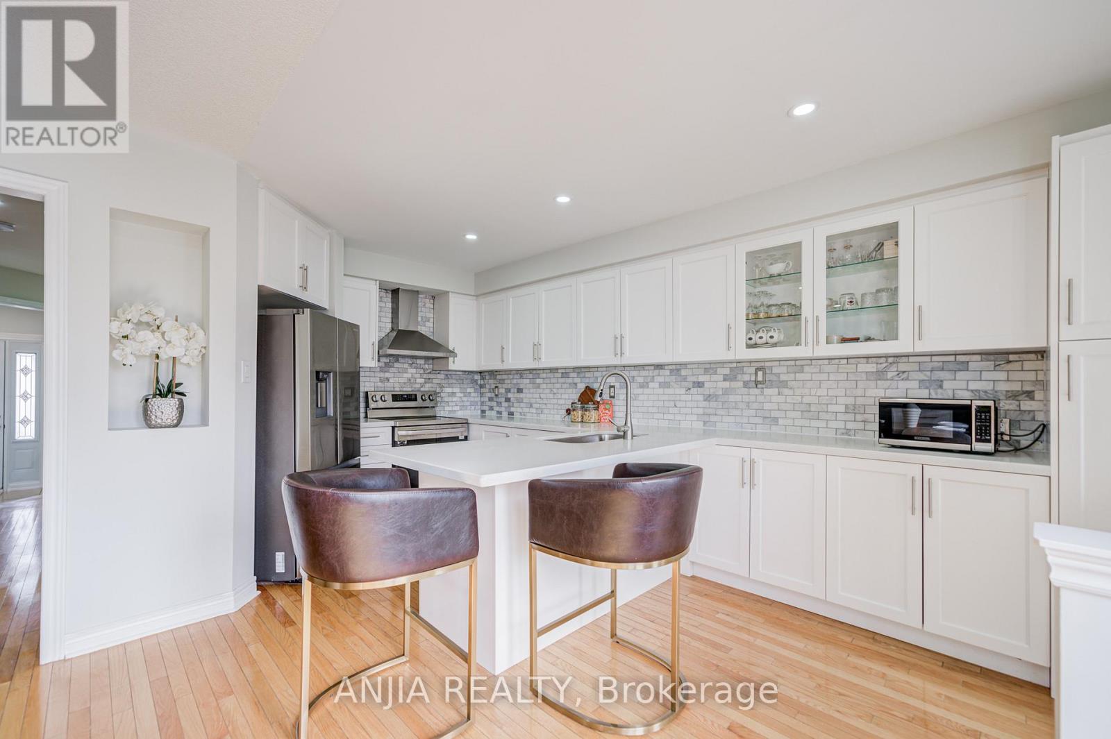 2033 Bur Oak Avenue, Markham, Ontario  L6E 1X3 - Photo 14 - N12984846