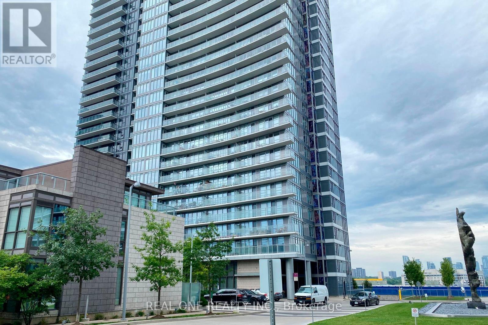 2802 - 121 Mcmahon Drive, Toronto, Ontario  M2K 0C1 - Photo 1 - C13047256