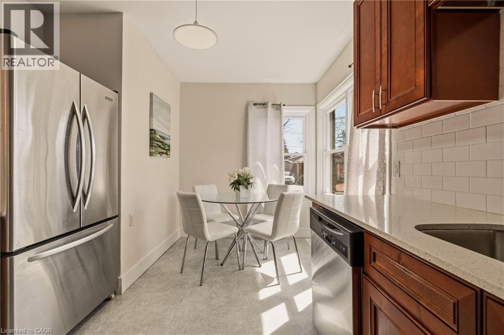 31 Cameron Avenue, Dundas, Ontario  L9H 1P6 - Photo 13 - 40825493