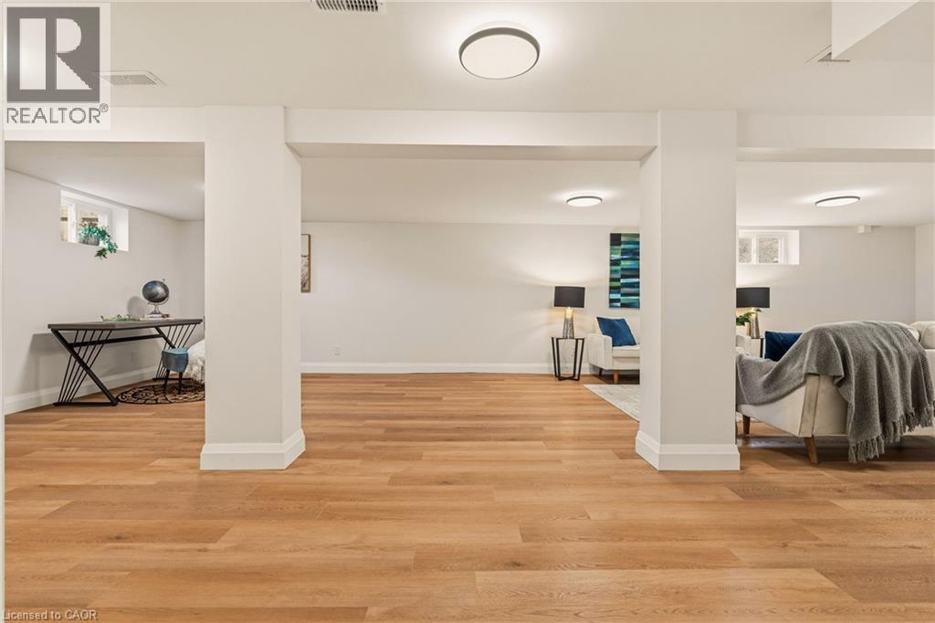 31 Cameron Avenue, Dundas, Ontario  L9H 1P6 - Photo 20 - 40825493