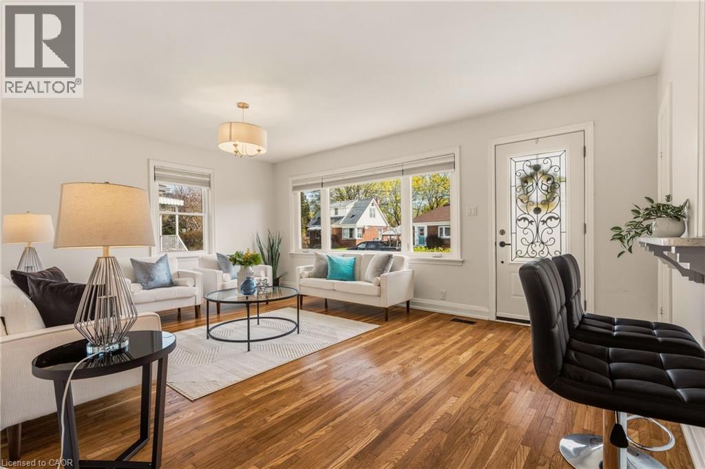 31 Cameron Avenue, Dundas, Ontario  L9H 1P6 - Photo 5 - 40825493