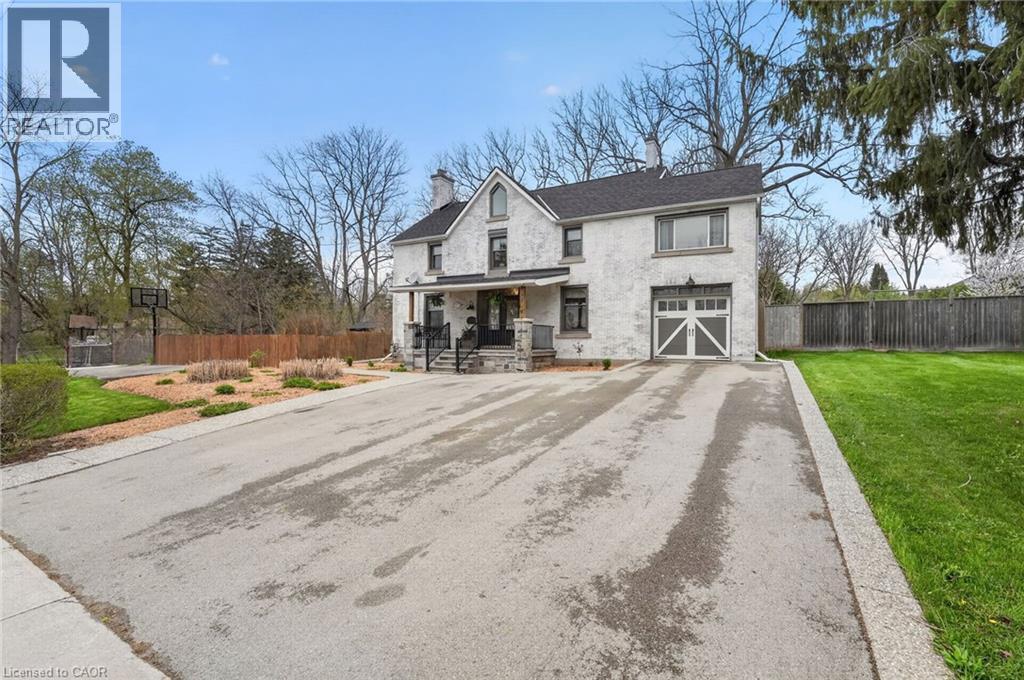 671 Harvest Road, Dundas, Ontario  L9H 5K3 - Photo 2 - 40823218