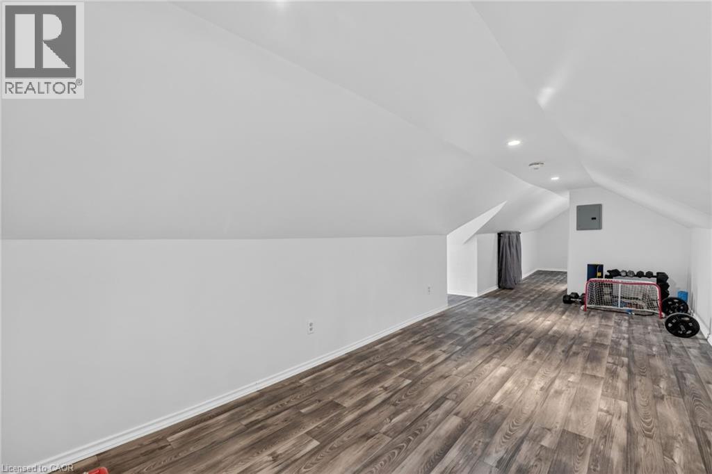 671 Harvest Road, Dundas, Ontario  L9H 5K3 - Photo 40 - 40823218