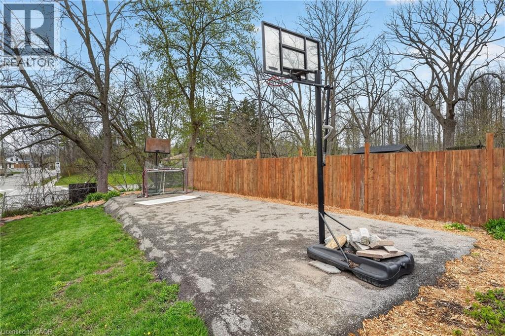 671 Harvest Road, Dundas, Ontario  L9H 5K3 - Photo 47 - 40823218
