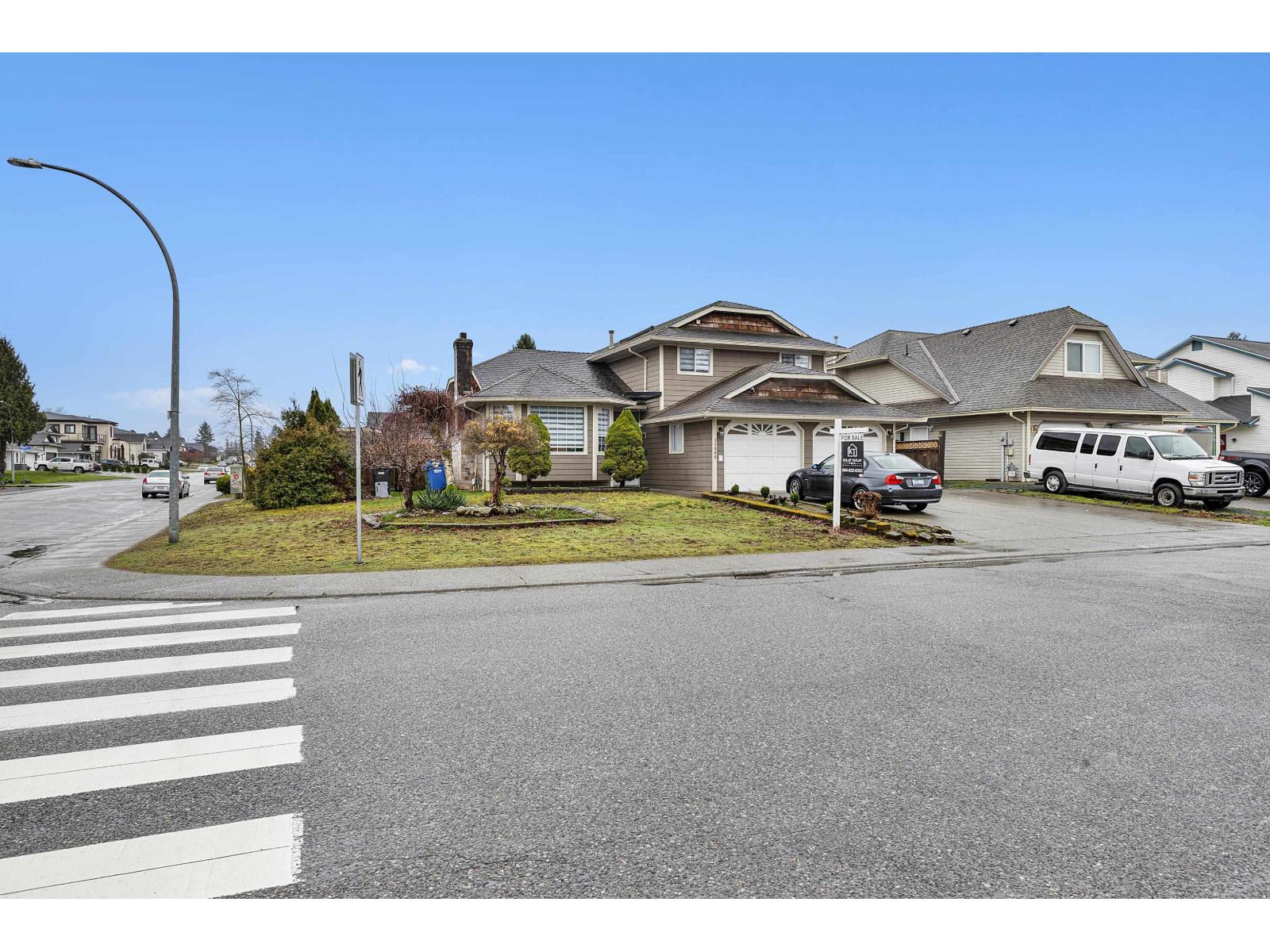 32066 Sorrento Avenue, Abbotsford, British Columbia  V2T 5B7 - Photo 3 - R3117612