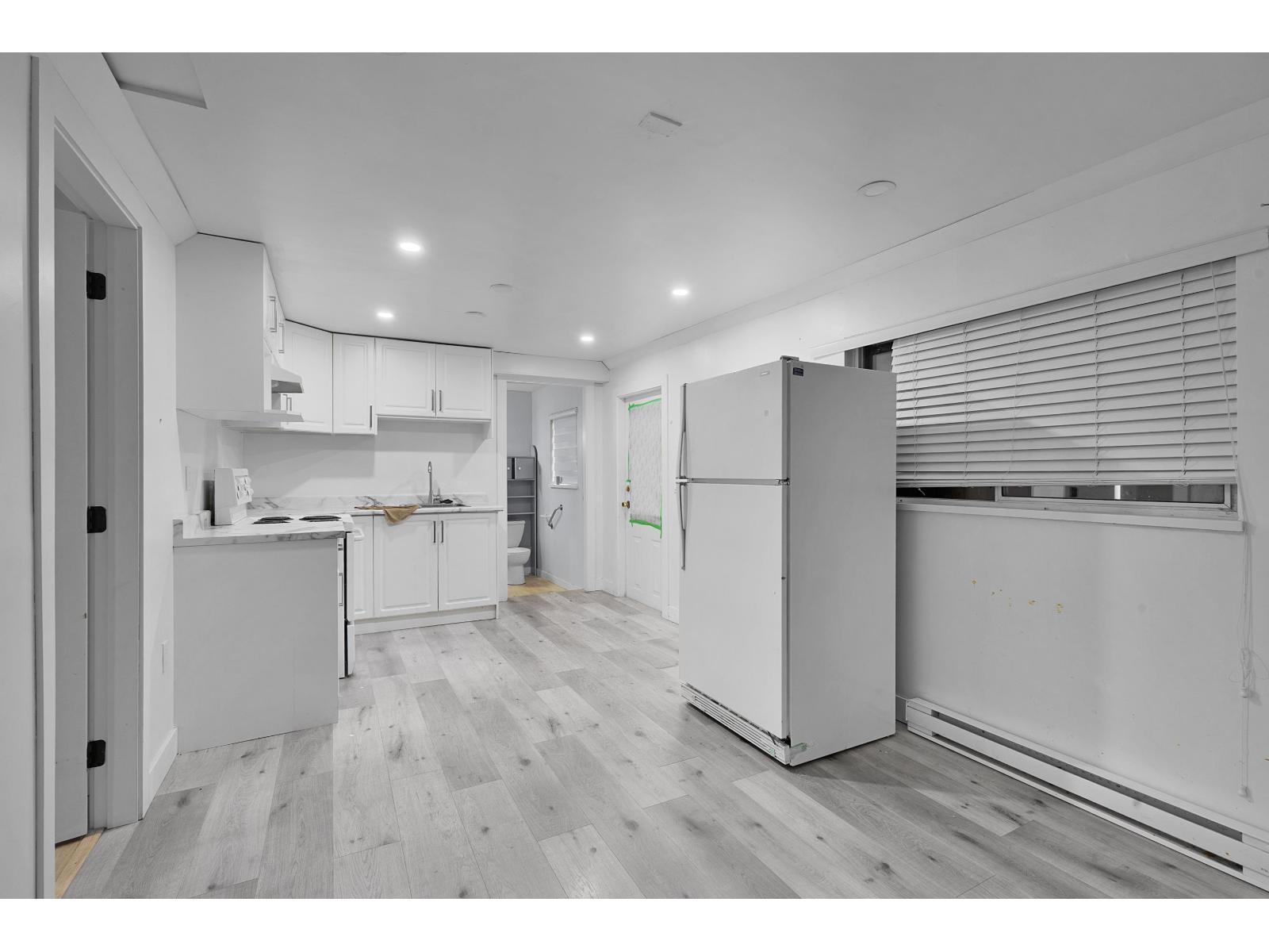 32066 Sorrento Avenue, Abbotsford, British Columbia  V2T 5B7 - Photo 9 - R3117612