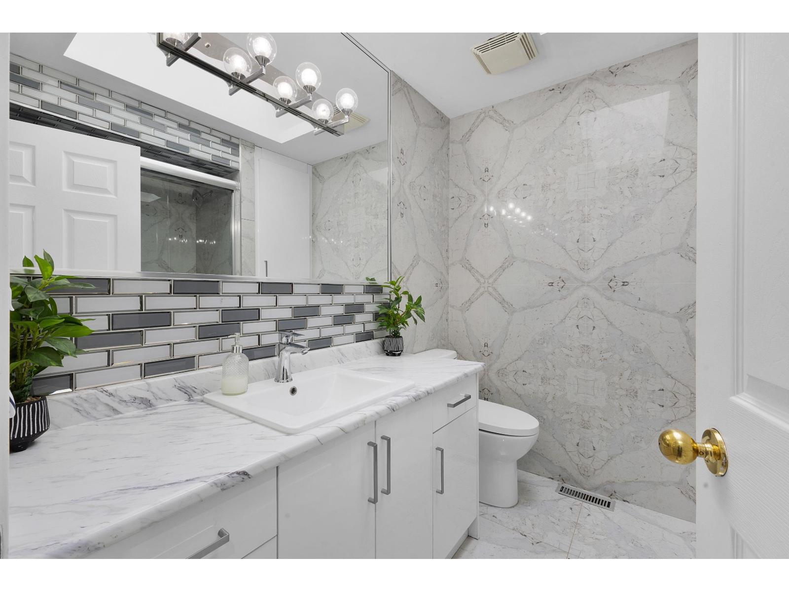 32066 Sorrento Avenue, Abbotsford, British Columbia  V2T 5B7 - Photo 26 - R3117612