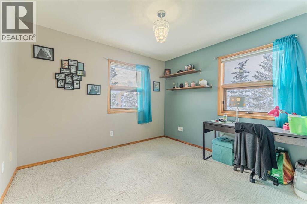 4, 1000 Cougar Creek Drive, Canmore, Alberta  T1W 1C7 - Photo 33 - A2298455