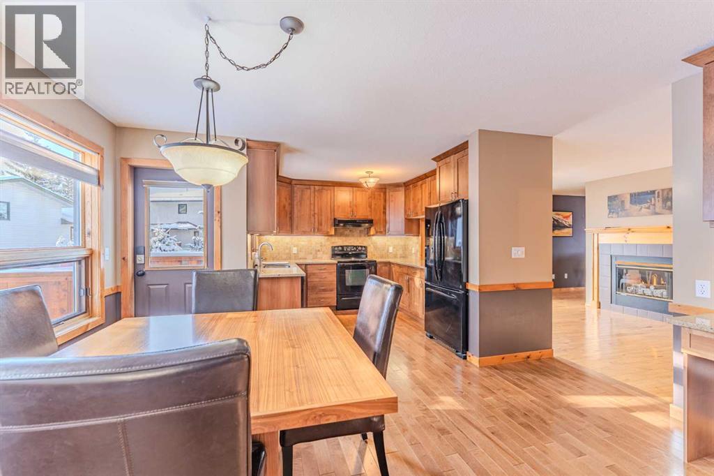 4, 1000 Cougar Creek Drive, Canmore, Alberta  T1W 1C7 - Photo 14 - A2298455