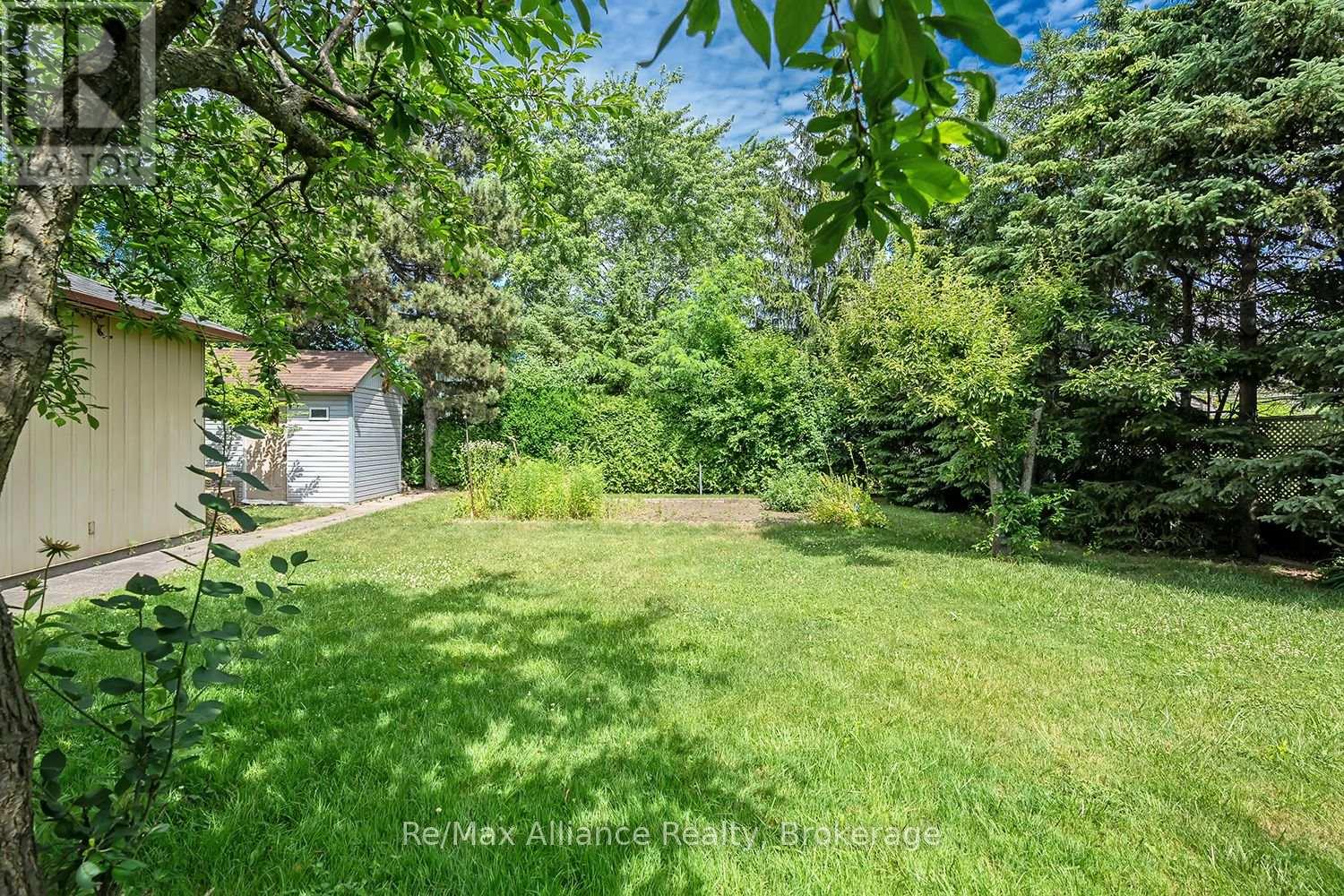 543 Pinegrove Road, Oakville, Ontario  L6K 2C2 - Photo 32 - W12853856