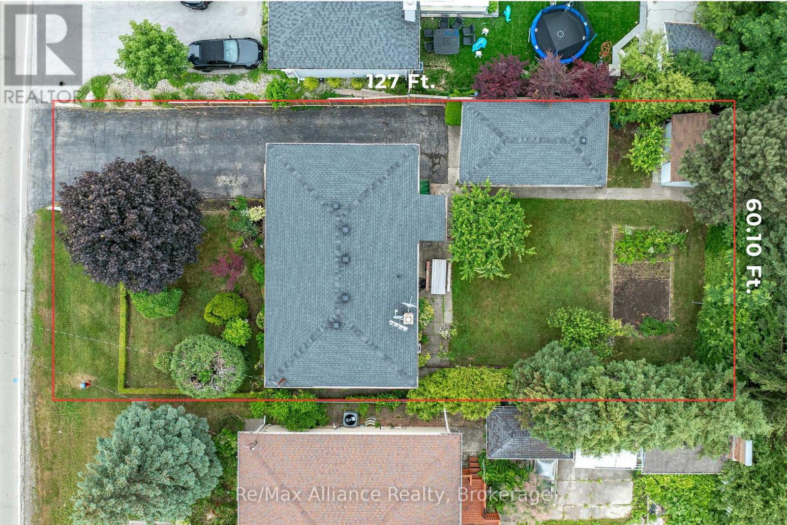 543 Pinegrove Road, Oakville, Ontario  L6K 2C2 - Photo 4 - W12853856