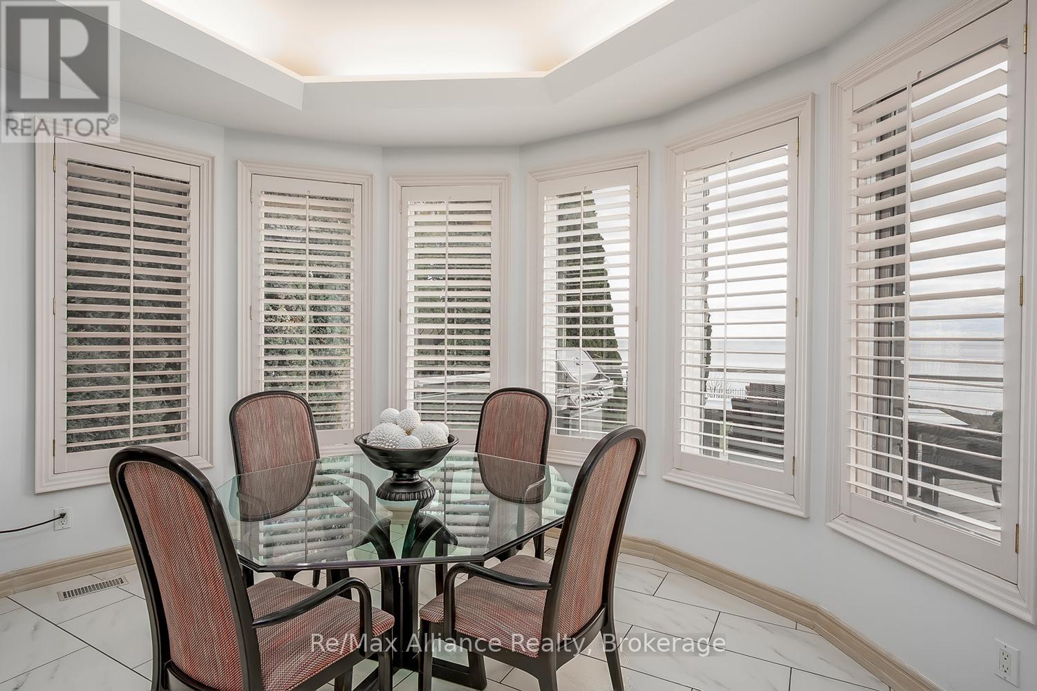 3206 Shoreline Drive, Oakville, Ontario  L6L 5X4 - Photo 12 - W12871004