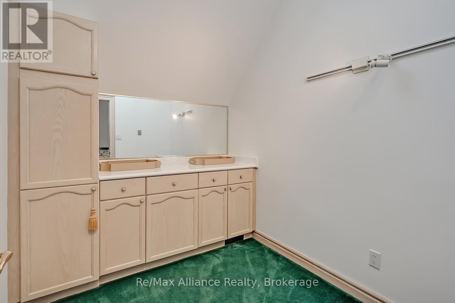 3206 Shoreline Drive, Oakville, Ontario  L6L 5X4 - Photo 27 - W12871004