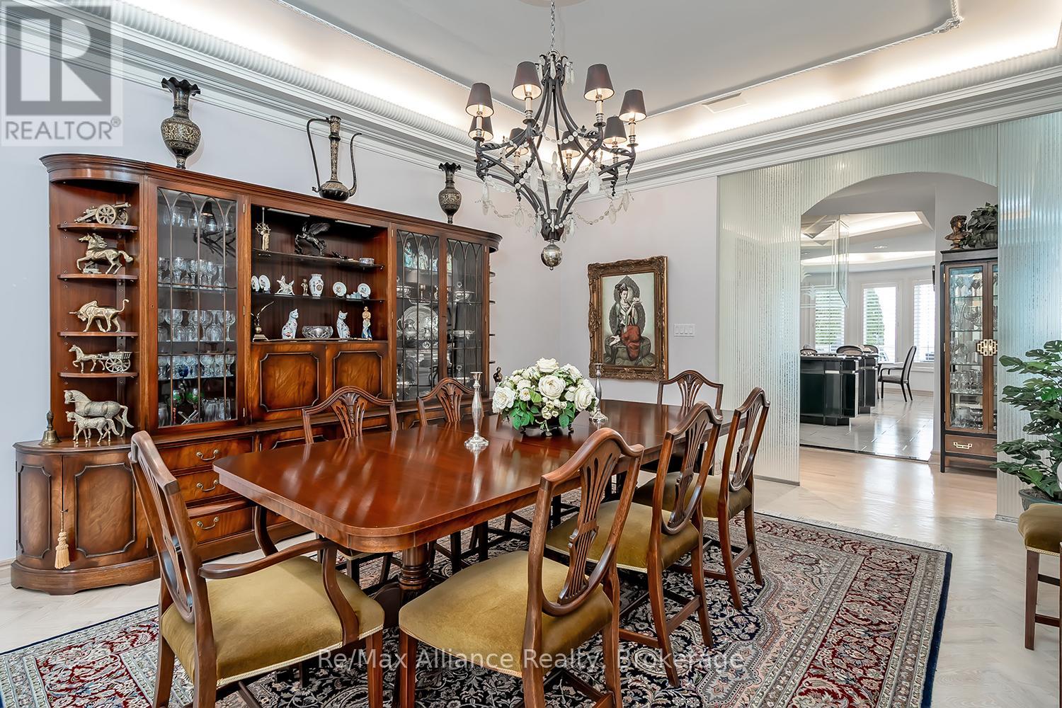 3206 Shoreline Drive, Oakville, Ontario  L6L 5X4 - Photo 8 - W12871004