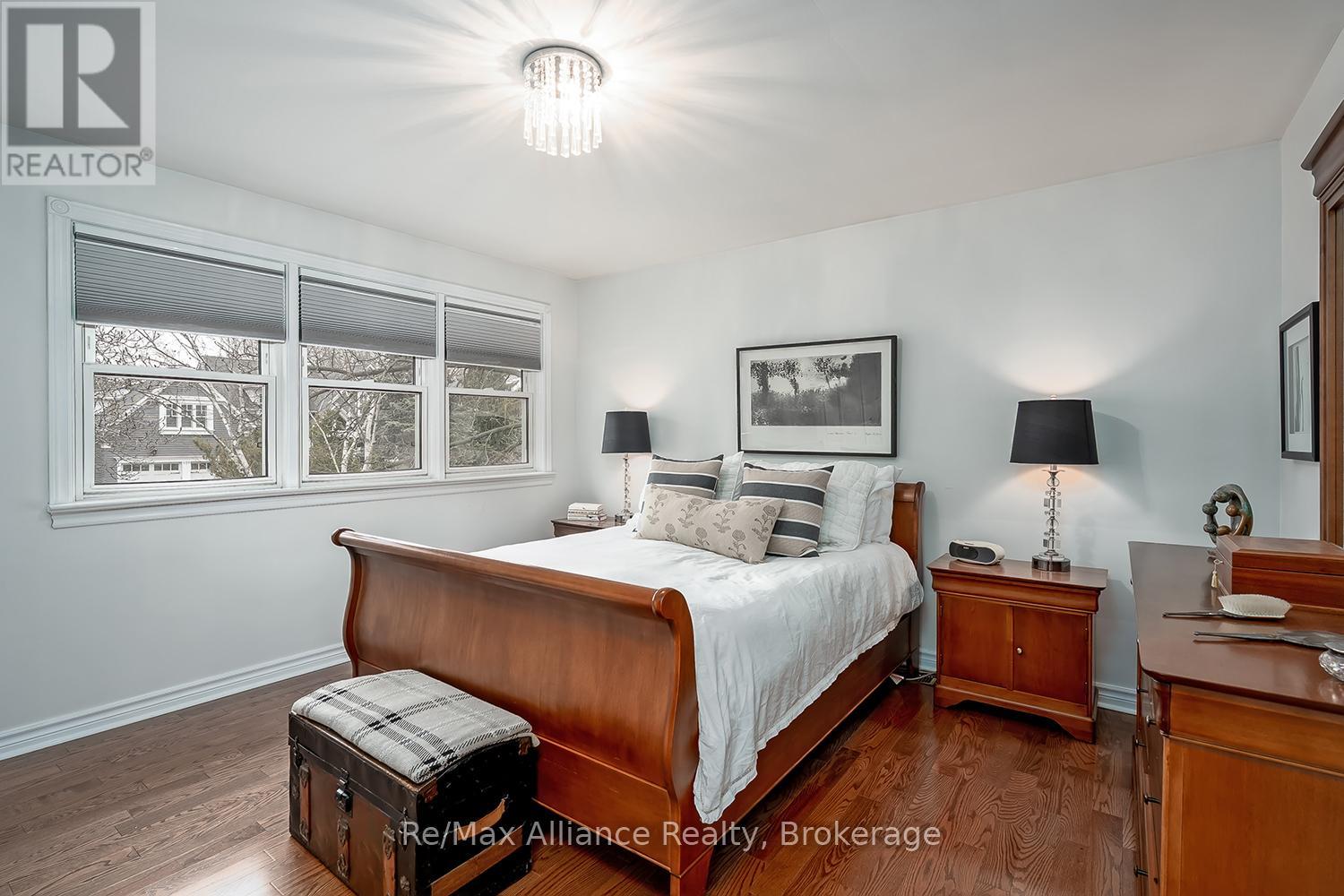 183 Westminster Drive, Oakville, Ontario  L6L 4H8 - Photo 22 - W12928798