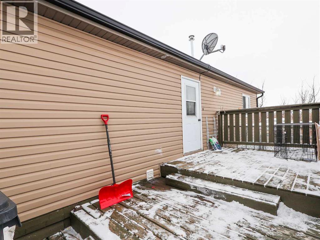 105 5 Avenue, Gadsby, Alberta  T0C 1K0 - Photo 32 - A2273596