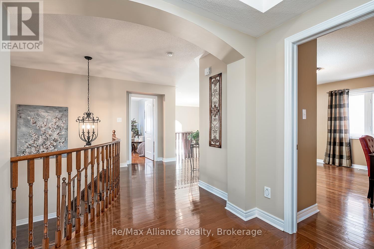 2489 Whistling Springs Crescent, Oakville, Ontario  L6M 5G3 - Photo 19 - W13027022